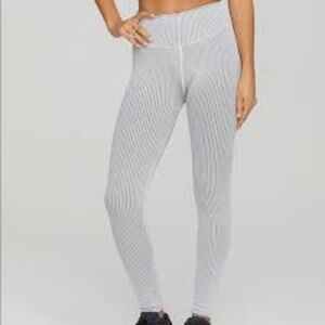 NWOT Good American Seamless Core Power Compression Ribbed Leggings